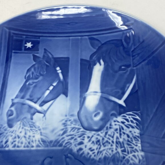 Bing and Grondahl Jubilee Christmas Night in the Stable 1975 Plate Denmark 9” - Picture 5 of 9